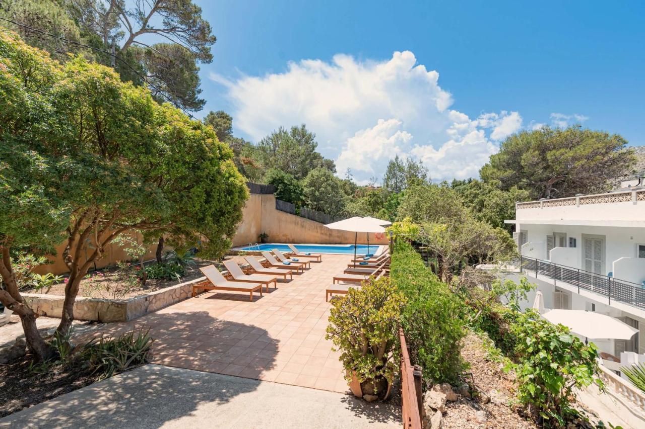 Boutique Hotel Oriola Cala de Sant Vicenc Exteriör bild