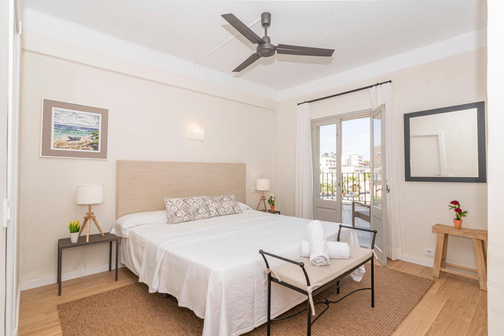 Boutique Hotel Oriola Cala de Sant Vicenc Exteriör bild