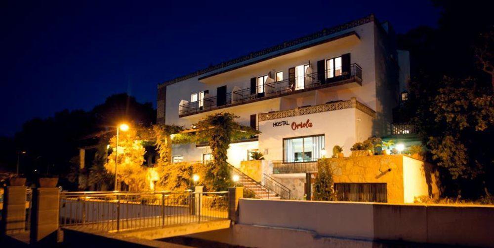 Boutique Hotel Oriola Cala de Sant Vicenc Exteriör bild