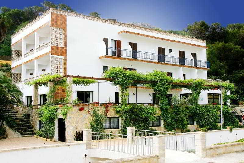 Boutique Hotel Oriola Cala de Sant Vicenc Exteriör bild