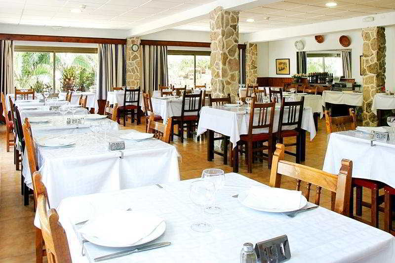 Boutique Hotel Oriola Cala de Sant Vicenc Exteriör bild