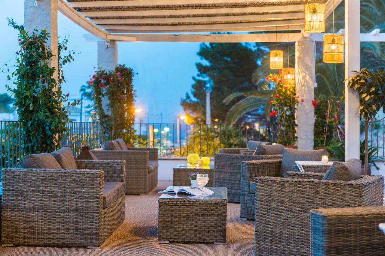 Boutique Hotel Oriola Cala de Sant Vicenc Exteriör bild