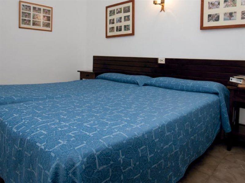 Boutique Hotel Oriola Cala de Sant Vicenc Exteriör bild